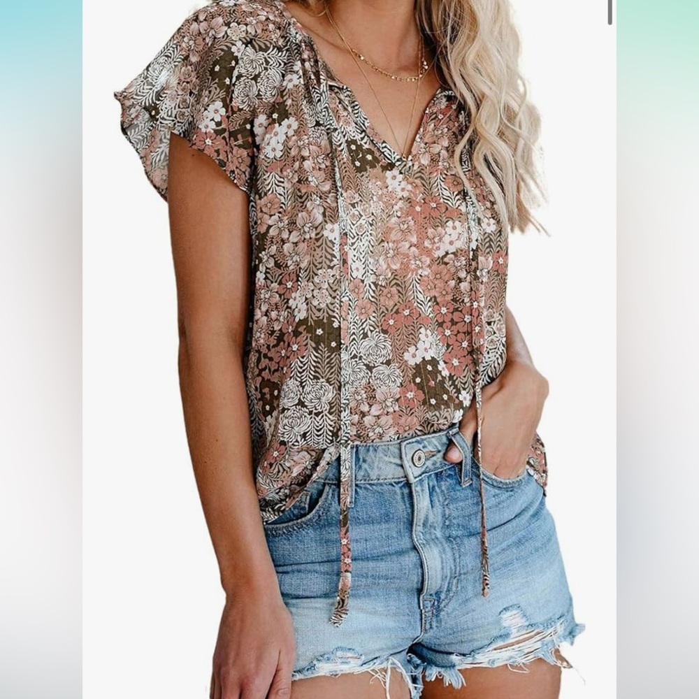 NWOT Boho floral blouse